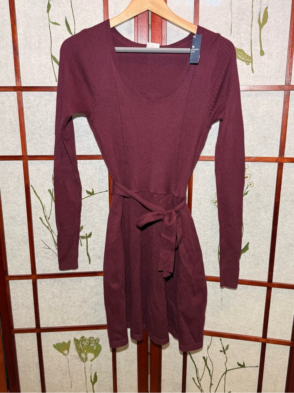 NWT- Abercrombie Kids Girls Long Sleeve Belted Sweater Dress Size 15/16 Maroon
